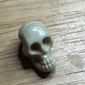 Mini Skulls 100 Piece each box  Halloween Party Favors Lot Of 4 Boxes